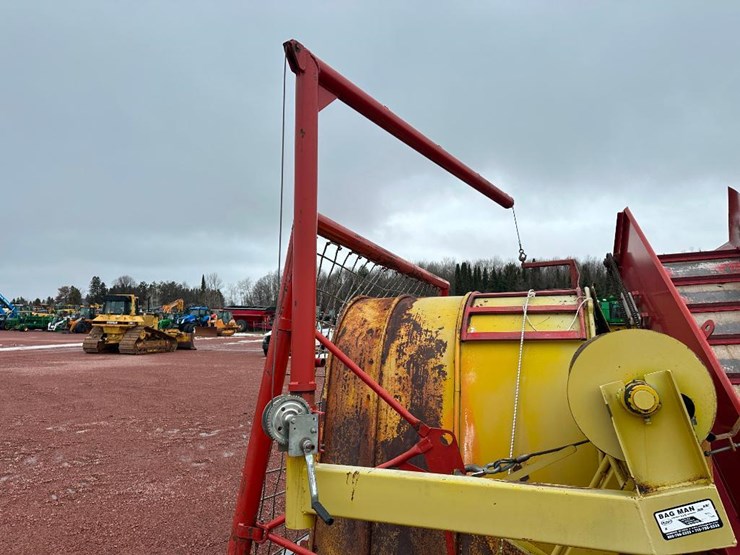 kelly-ryan-2w08-image-18