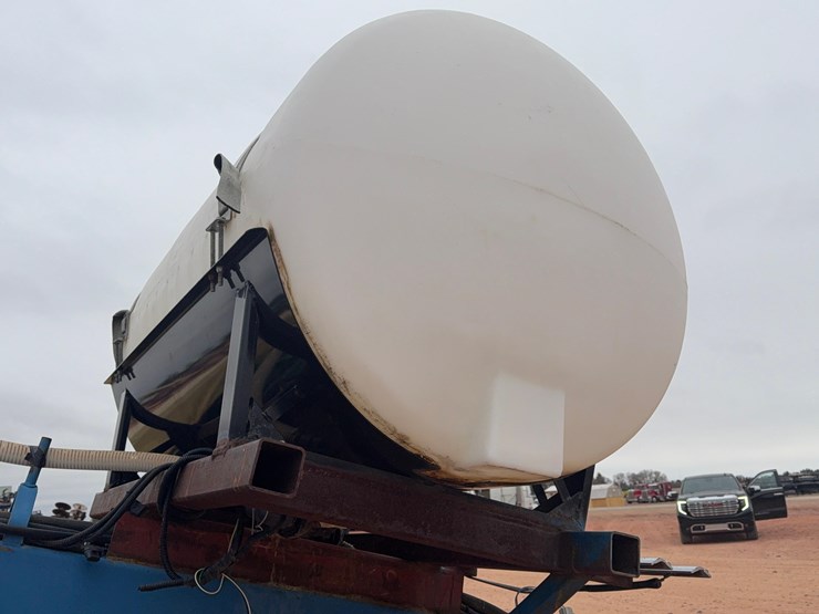 kinze-corn-planter-image-16