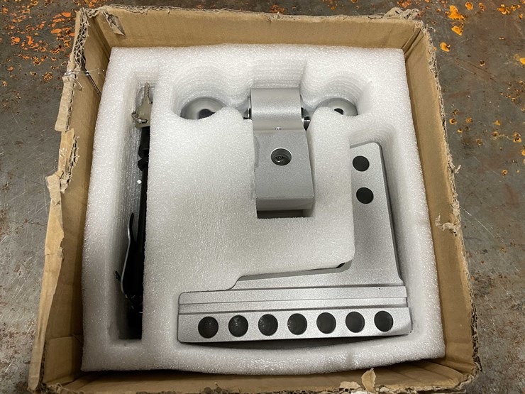 #2334-•-new-heavy-duty-trailer-hitch-(cw)-image-6