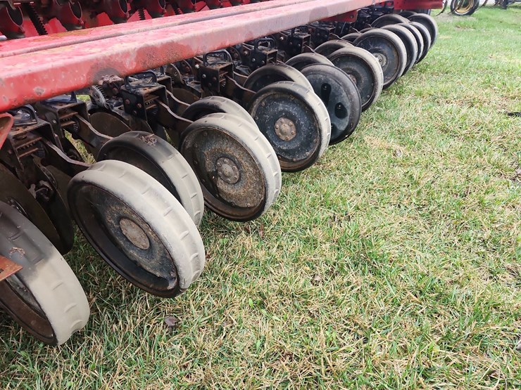 tag-#149,-ih-500-grain-drill-image-6