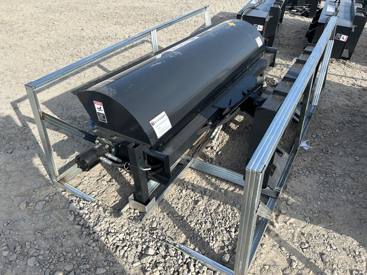 #2024-•-unused-jct-84"-angle-broom-inv#-40725-image-3