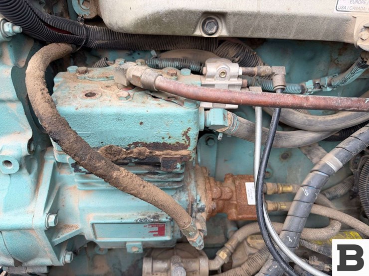 2001-international-9200-image-18