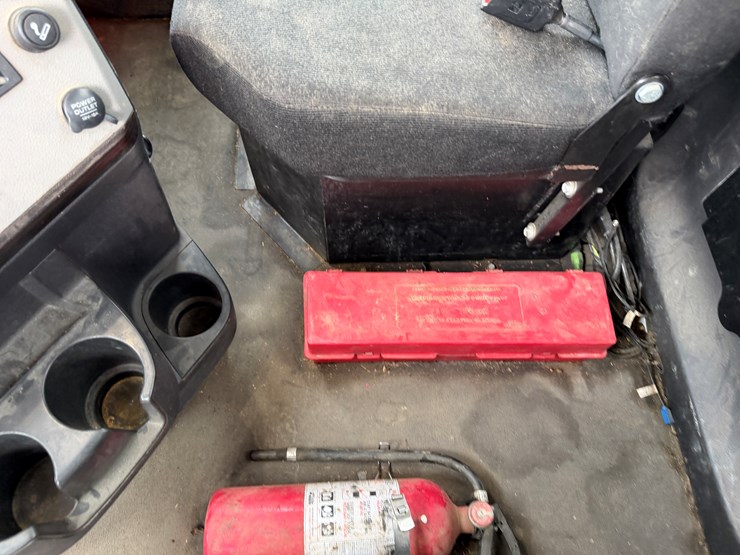 #40951-•-2019-freightliner-cascadia-t/a-daycab-truck-tractor-3akjhtdv5kskd3189-image-79