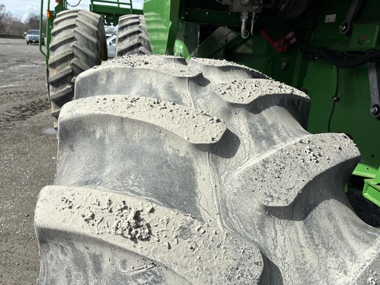 2014-john-deere-s680-image-14