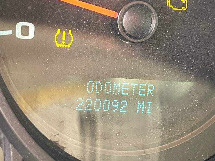 #1429-•-2008-white-chevy-silverado-(has-wi-title)-(of)-image-59