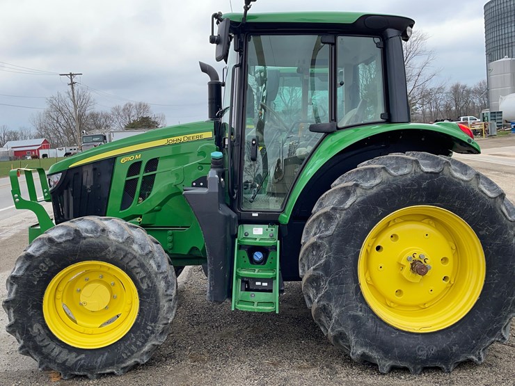 2020-john-deere-6110m-image-5