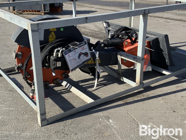 2025-massey-ferguson-730-image-1