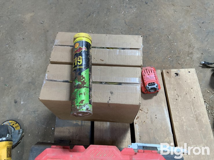 dewalt-hand-tools-&-supplies-image-15