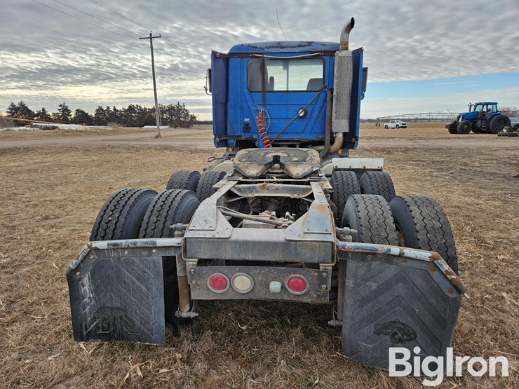 2000-mack-ch613-image-6