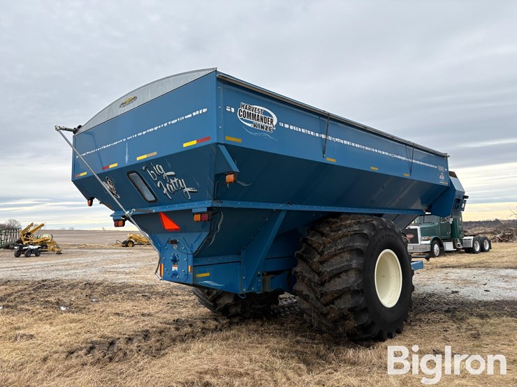 2002-kinze-1050-image-5