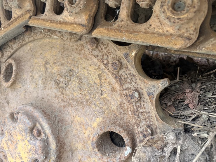 caterpillar-d4c-image-60