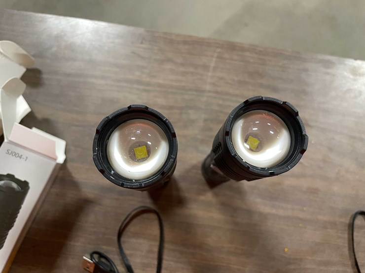 #2285-•-(2)-tactical-led-flashlights-(pr10)-image-5