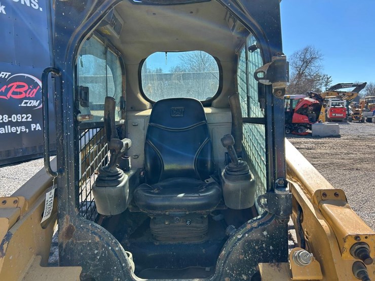 caterpillar-259d-image-12