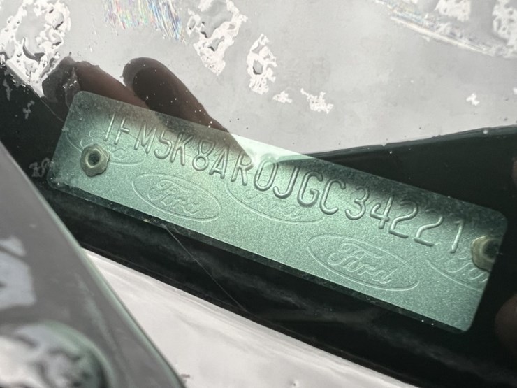 2018-ford-explorer-image-9