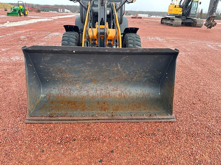 2022-case-221f-image-33