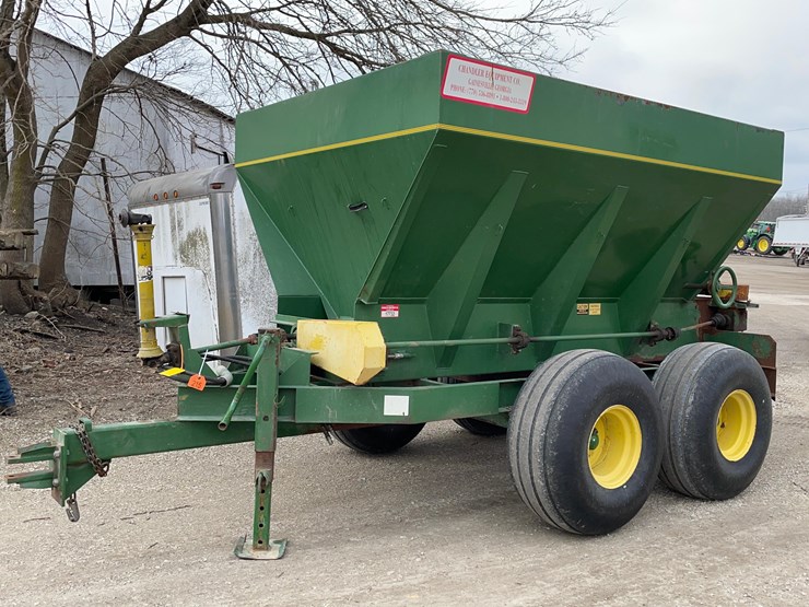 tag-#215,-chandler-spreader-image-1