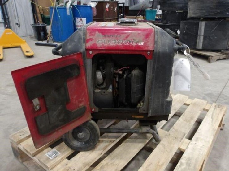 honda-eu3000is-image-10