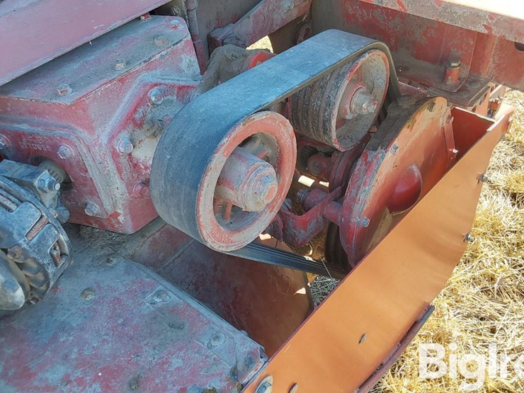 2000-new-holland-1411-image-17