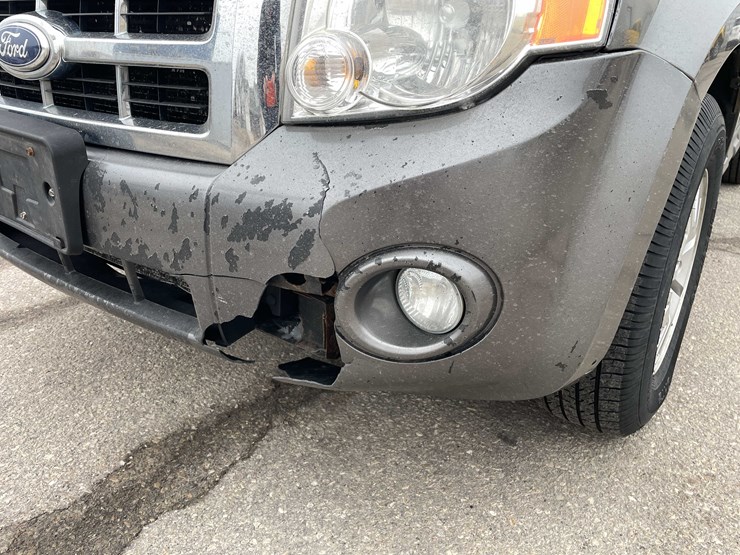 2011-ford-escape-image-11