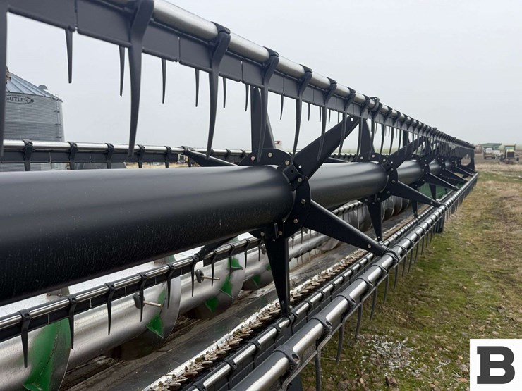 john-deere-635f-image-13