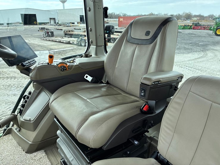 2024-john-deere-8rx-410-image-88