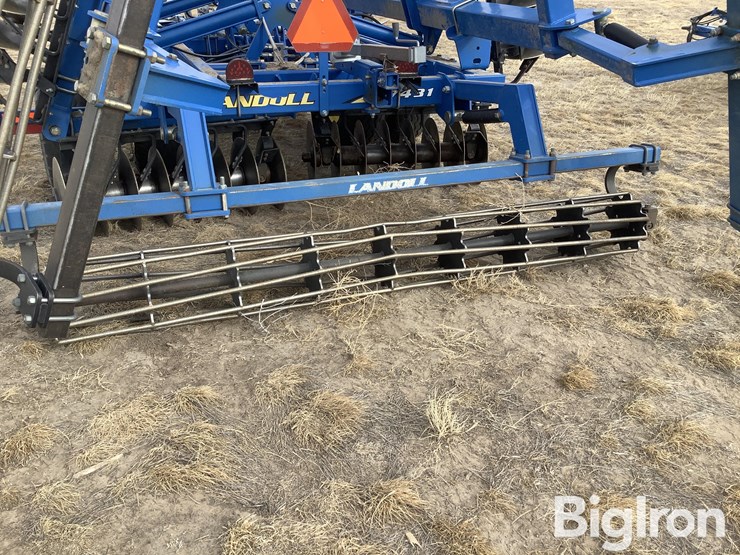 2014-landoll-7431-29-image-12