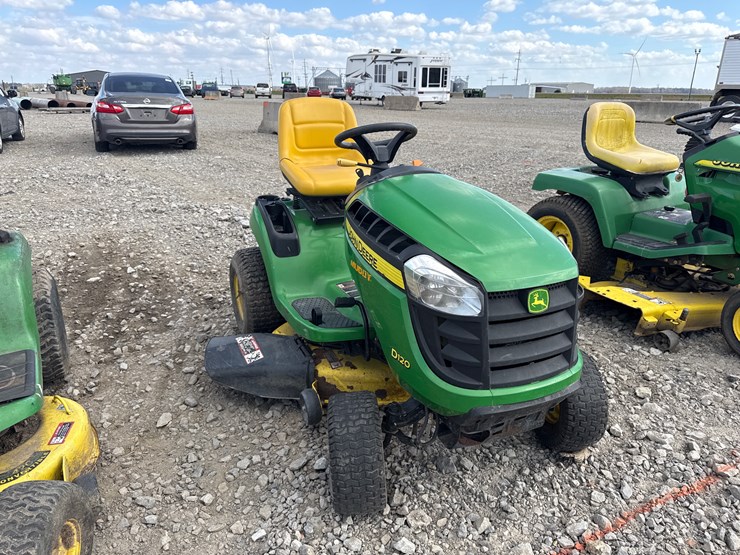 john-deere-d120-image-2