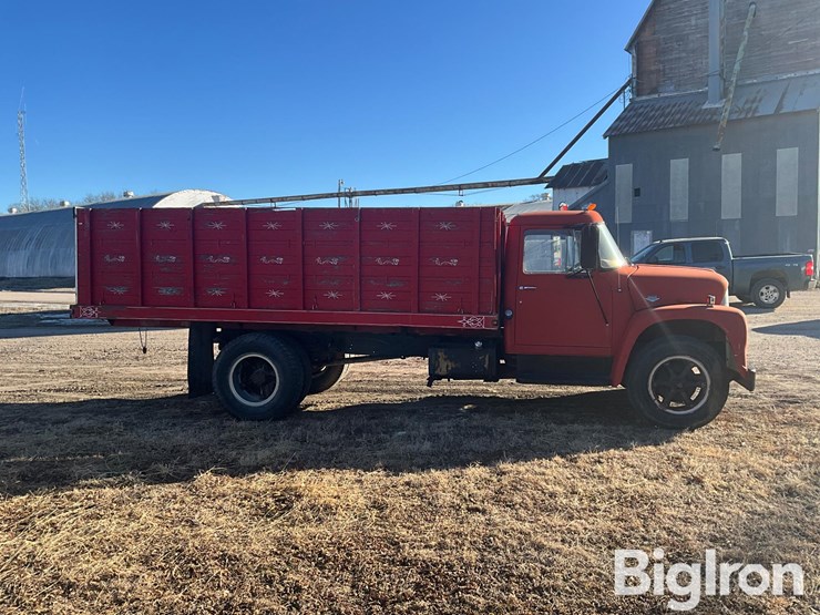 1968-international-loadstar-image-4