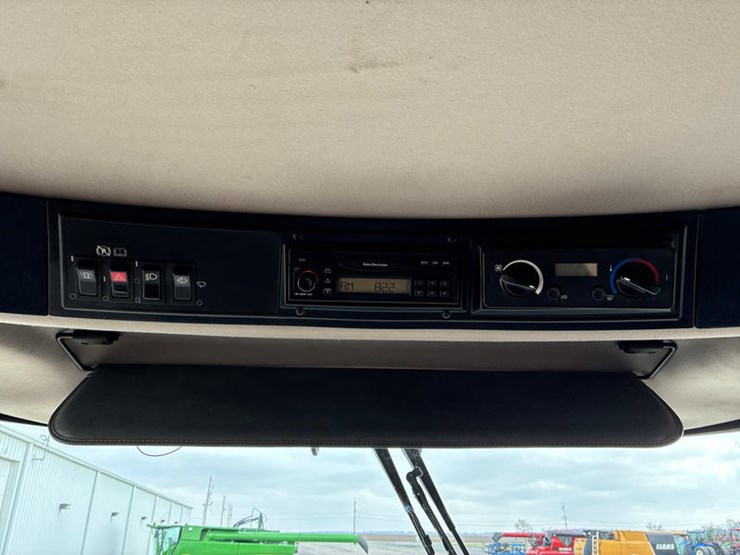 2008-case-ih-2588-image-101