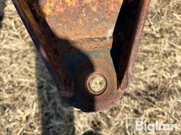 new-holland-791-image-9