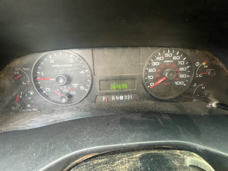 ford-f350-xlt-image-34