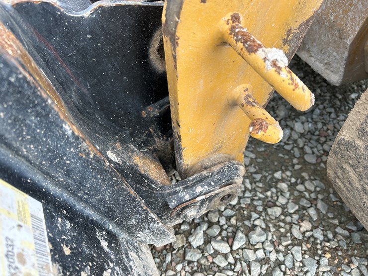 caterpillar-246d3-image-16