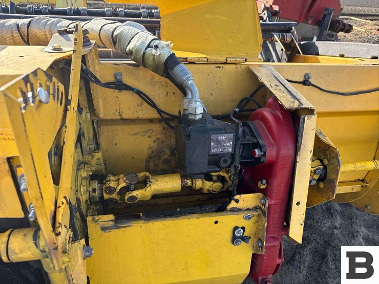 2011-new-holland-haybine-16hs-image-5