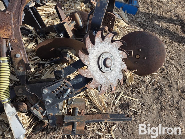 montag-strip-till-toolbar-image-19