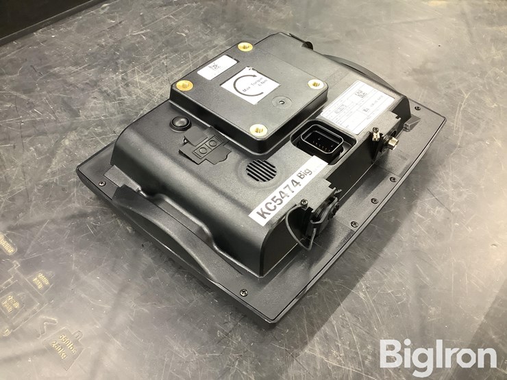 2017-case-ih-700-image-7