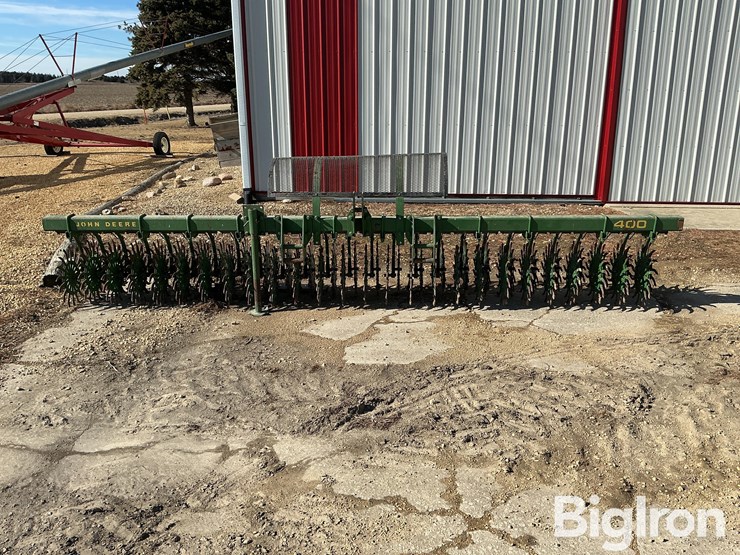 john-deere-400-image-2