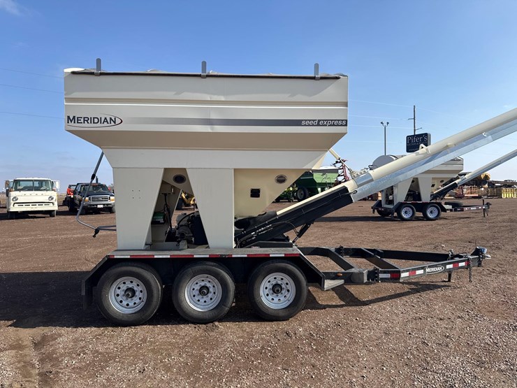 2021-meridian-375rt8-image-2