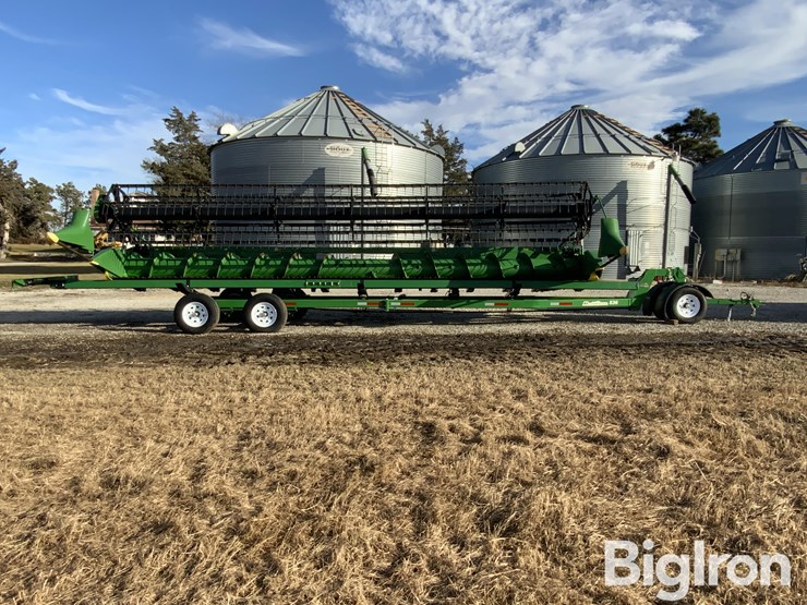 2019-john-deere-630f-image-2