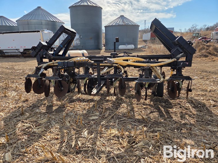 montag-strip-till-toolbar-image-4