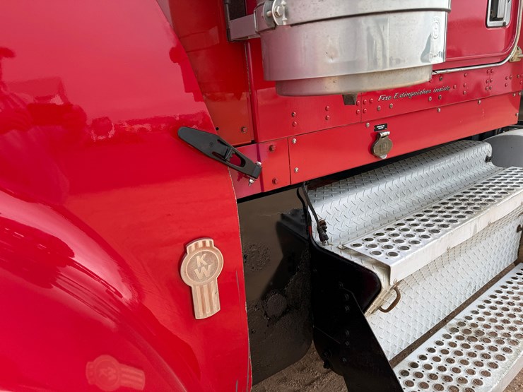 2000-kenworth-w900-image-8