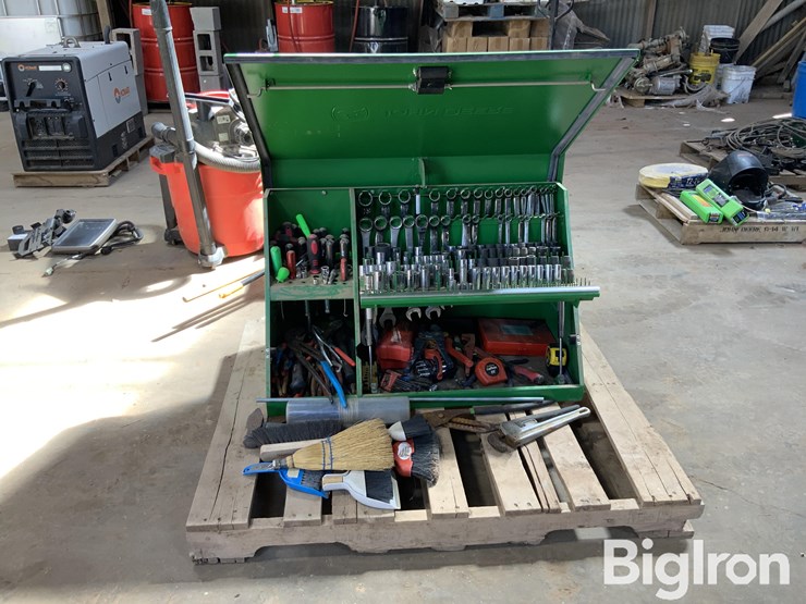 john-deere-toolbox-&-tools-image-2