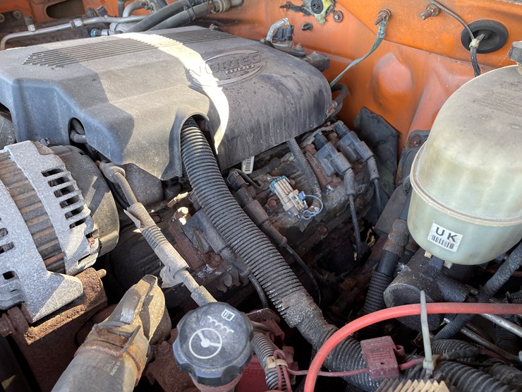 2003-chevrolet-3500-image-35