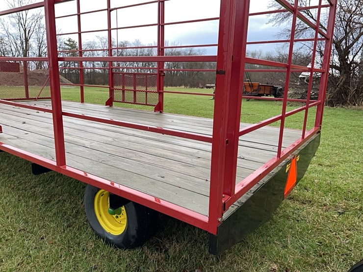 tag-#157,-18'-pequea-bale-wagon-image-10