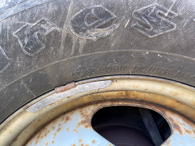 2012-gmc-3500hd-image-9