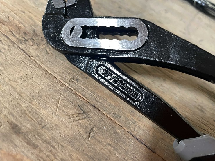 #2310-•-lot-of-(3)-knipex-style-adjustable-pliers-(pr12)-image-12