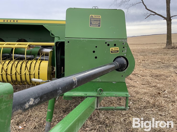 john-deere-336-image-9