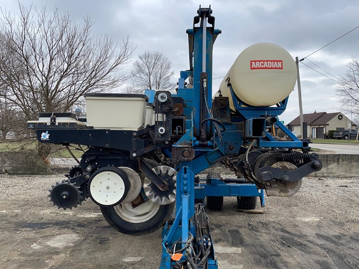 tag-#67,-kinze-12x30-image-16