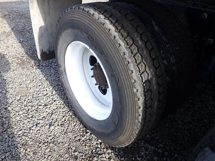 2019-freightliner-m2-15'-t/a-dump-truck-image-20