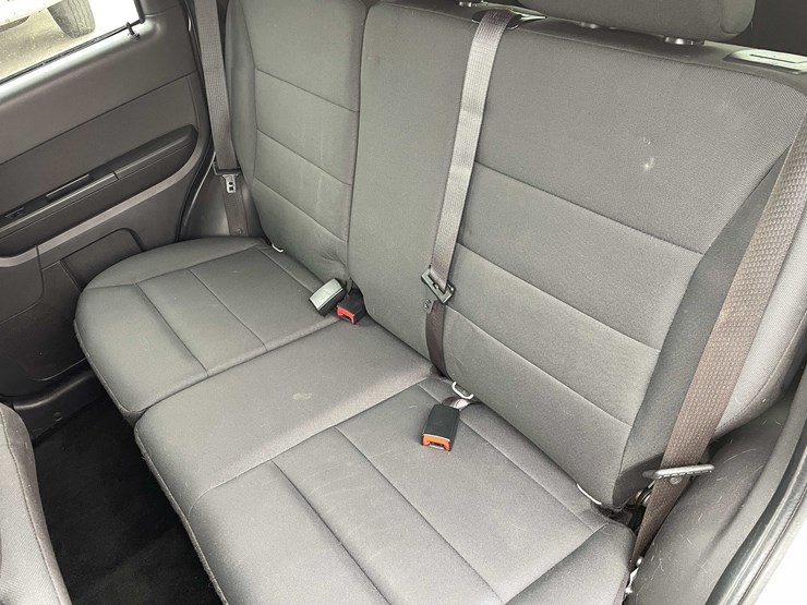 2011-ford-escape-image-51