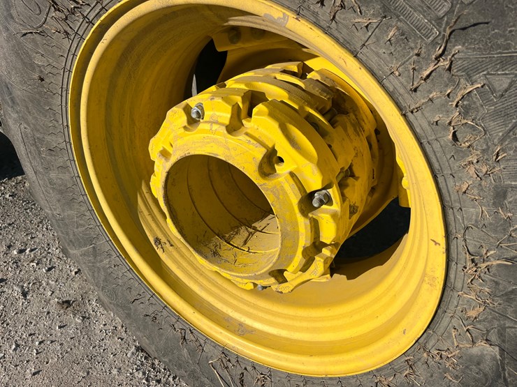 2015-john-deere-5100e-image-22